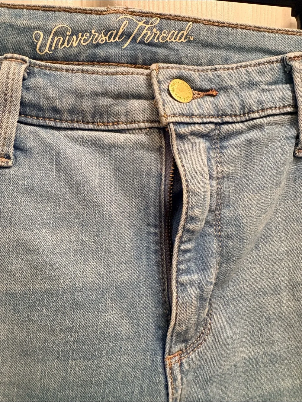 Universal Thread Mid Rise Skinny Jeans 16/33R Distressed Light Wash Raw Hem